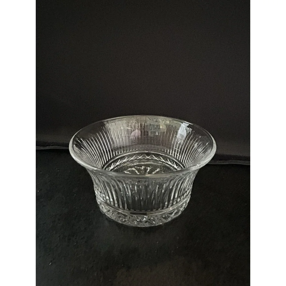 Clear Pressed Glass Starburst Pattern Round Bowl 6 in Dia x 3 in H